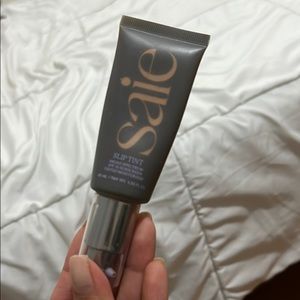 saie slip tint